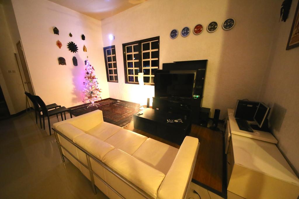 Dee Guest House Мактан Екстер'єр фото