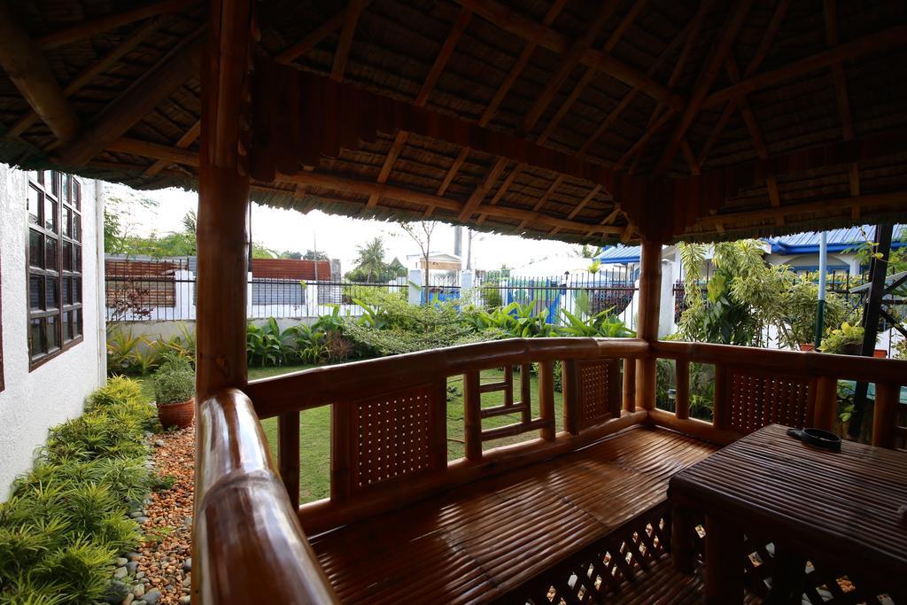 Dee Guest House Мактан Екстер'єр фото