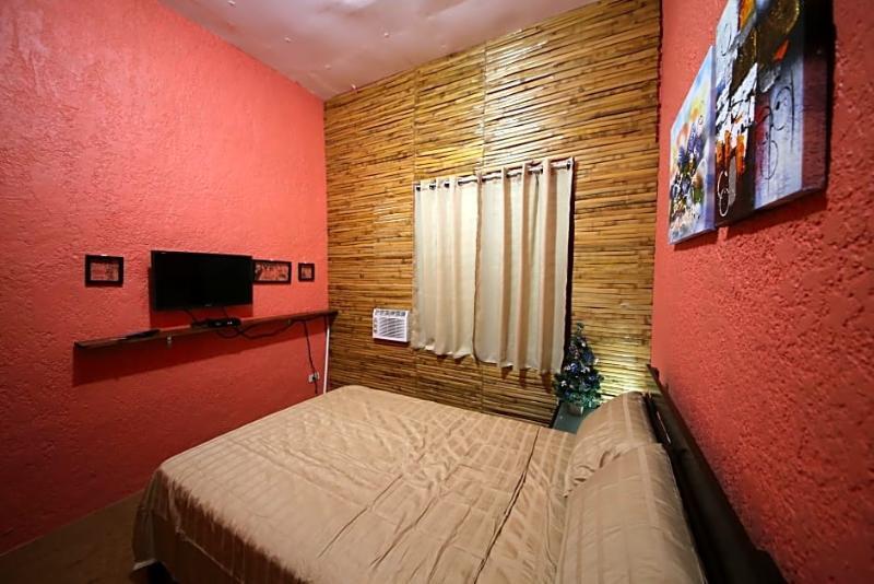 Dee Guest House Мактан Екстер'єр фото